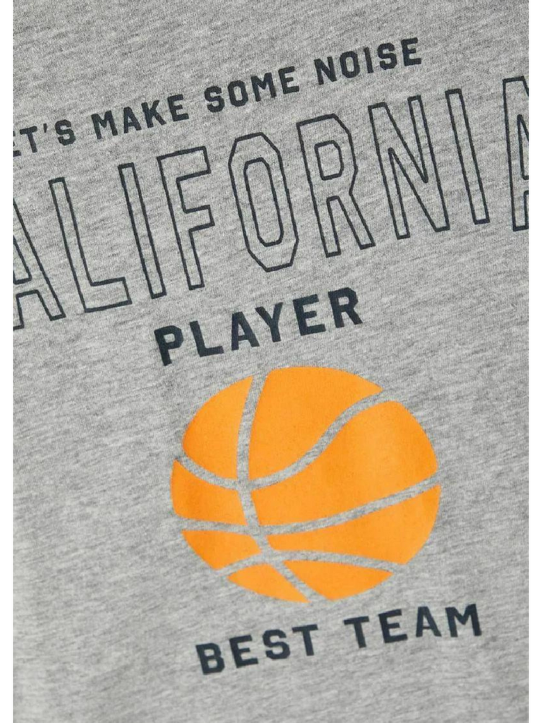 Shirt grijs voor jongens. Print basketbal. Kleding outlet voor kinderen. Name It