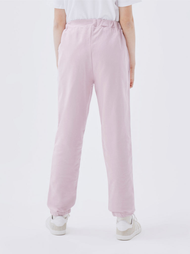 joggingbroek van name it voor meisjes in licht roze